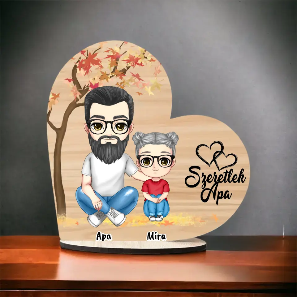 Apák napi Fa Asztali Dísz - Apa és akár 3 gyermek - Személyre szabható karakterekkel