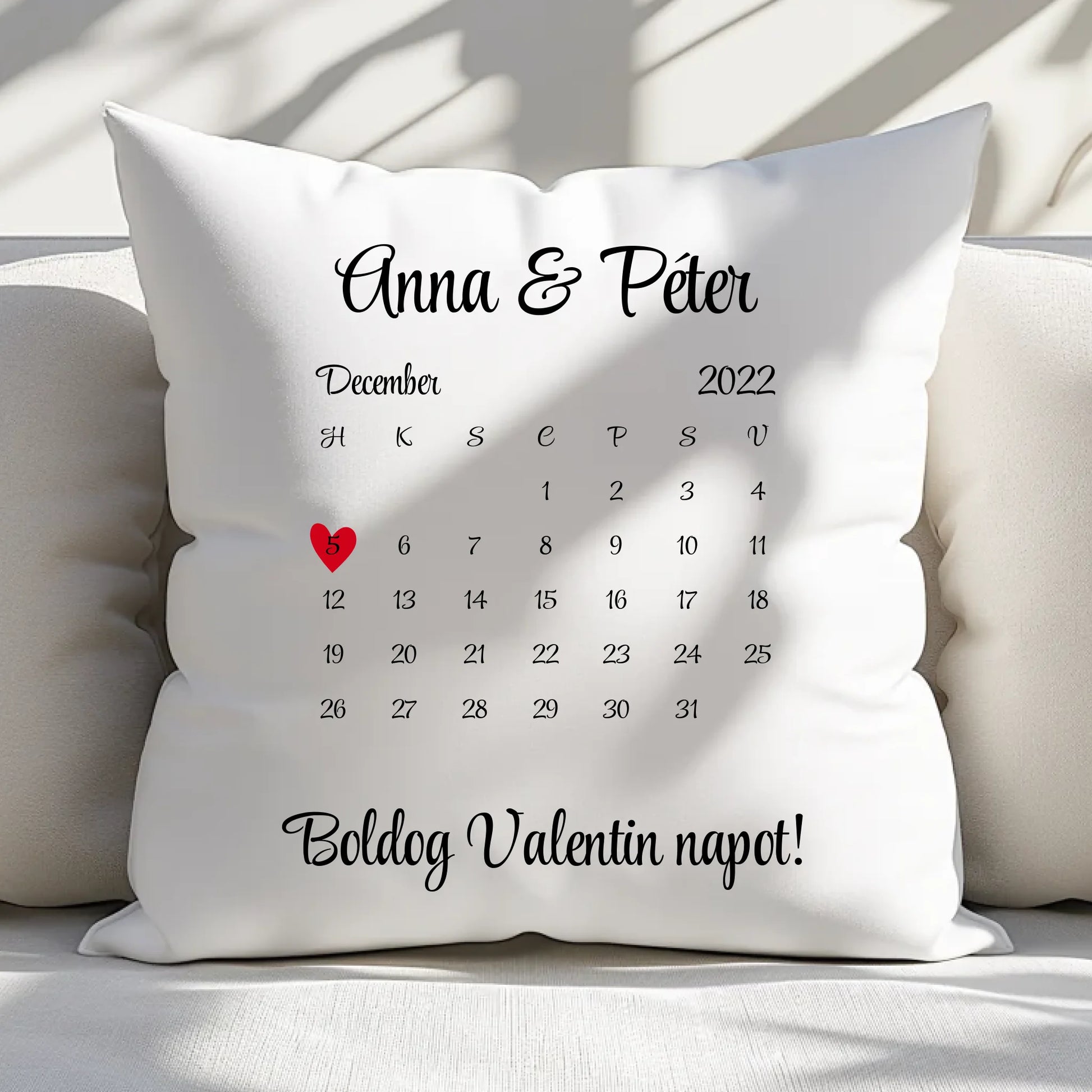 Pillow Mockup 3
